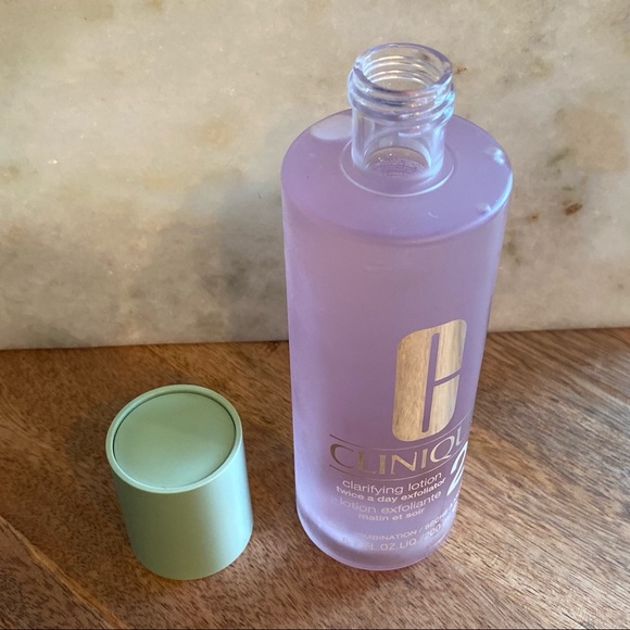 Clinique Clarifying Lotion 2(Dry Combination Skin) - Picture 3 of 8